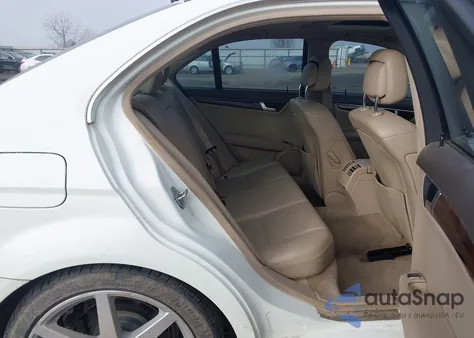 2012 Mercedes-Benz C 250 Sport из США, поврежденный, VIN WDDGF4HBXCR216695